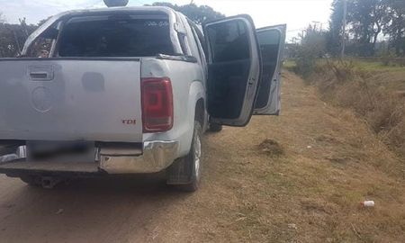 Durante el procedimiento, los agentes secuestraron del interior de una camioneta una caja con un envoltorio con cocaína, una balanza y dinero en efectivo. Durante el procedimiento, los agentes secuestraron del interior de una camioneta una caja con un envoltorio con cocaína, una balanza y dinero en efectivo.