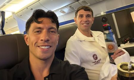 Dibu Martínez viajó al Mundial con la mano vendada y generó preocupación en los hinchas Dibu Martínez viajó al Mundial con la mano vendada y generó preocupación en los hinchas