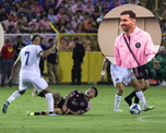 El gesto de Messi y Suárez en el momento de la lesión de Facundo Farías. El gesto de Messi y Suárez en el momento de la lesión de Facundo Farías.