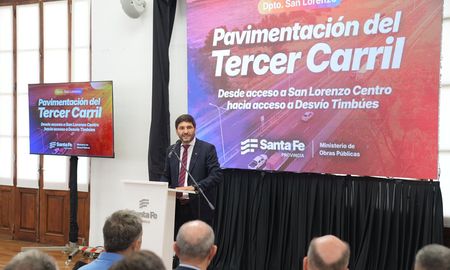 Pullaro licitó el segundo tramo del tercer carril de la autopista Rosario-Santa Fe, otra inversión logística para la provincia. Pullaro licitó el segundo tramo del tercer carril de la autopista Rosario-Santa Fe, otra inversión logística para la provincia.