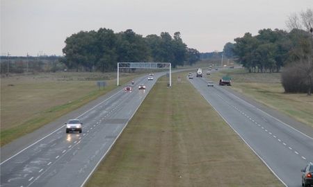 El atraco se produjo entre los km 143 y 146 de la autopista Santa Fe - Rosario El atraco se produjo entre los km 143 y 146 de la autopista Santa Fe - Rosario