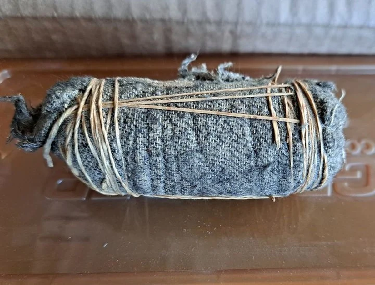 Los dólares se encontraban en paquetes desgastados.