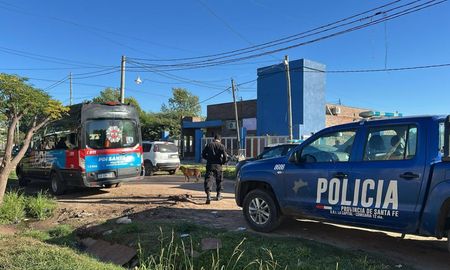 Tras el robo, arribó personal policial para investigar lo ocurrido.