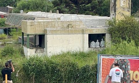 El lugar donde fue asesinado Monzón está dentro de un predio abandonado, frente a la cancha de Colón. El lugar donde fue asesinado Monzón está dentro de un predio abandonado, frente a la cancha de Colón.