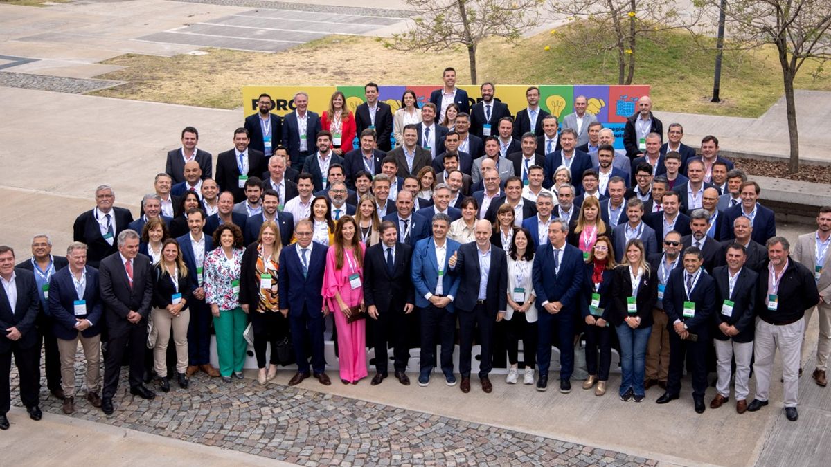 Horacio Rodríguez Larreta estuvo con más de 100 intendentes de todo el país.