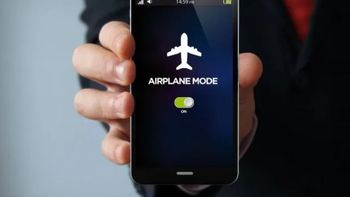 Poner el celuar en modo avión: qué pasa si no lo hacés. Poner el celuar en modo avión: qué pasa si no lo hacés.