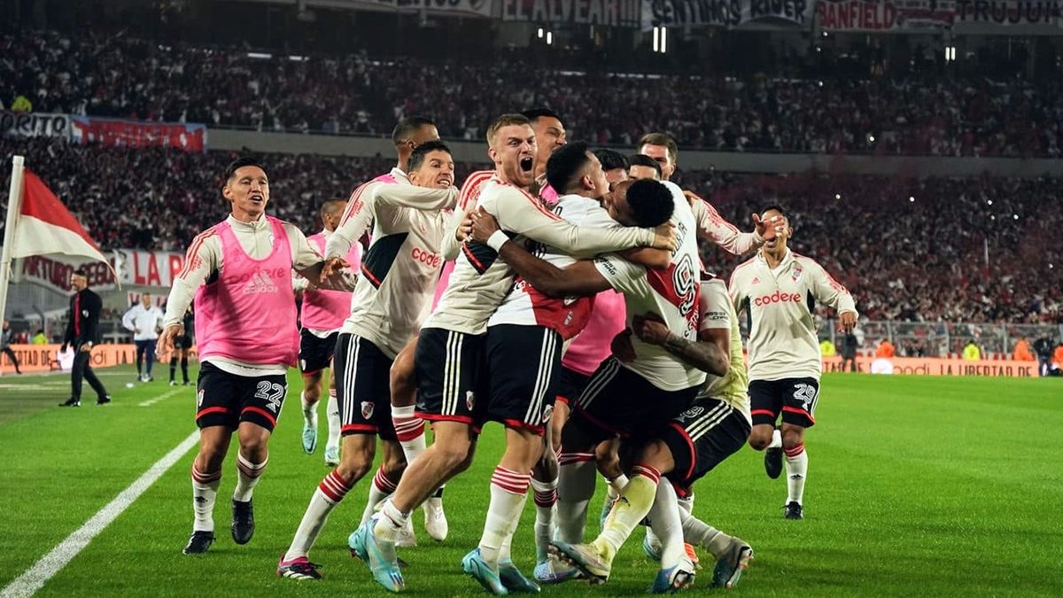 River fue superior a Boca y lo venció en un final caliente por 1 a 0 en un atractivo Superclásico que disputaron esta tarde, en el estadio Monumental, en el marco de la décimo quinta jornada de la Liga Profesional 2023.