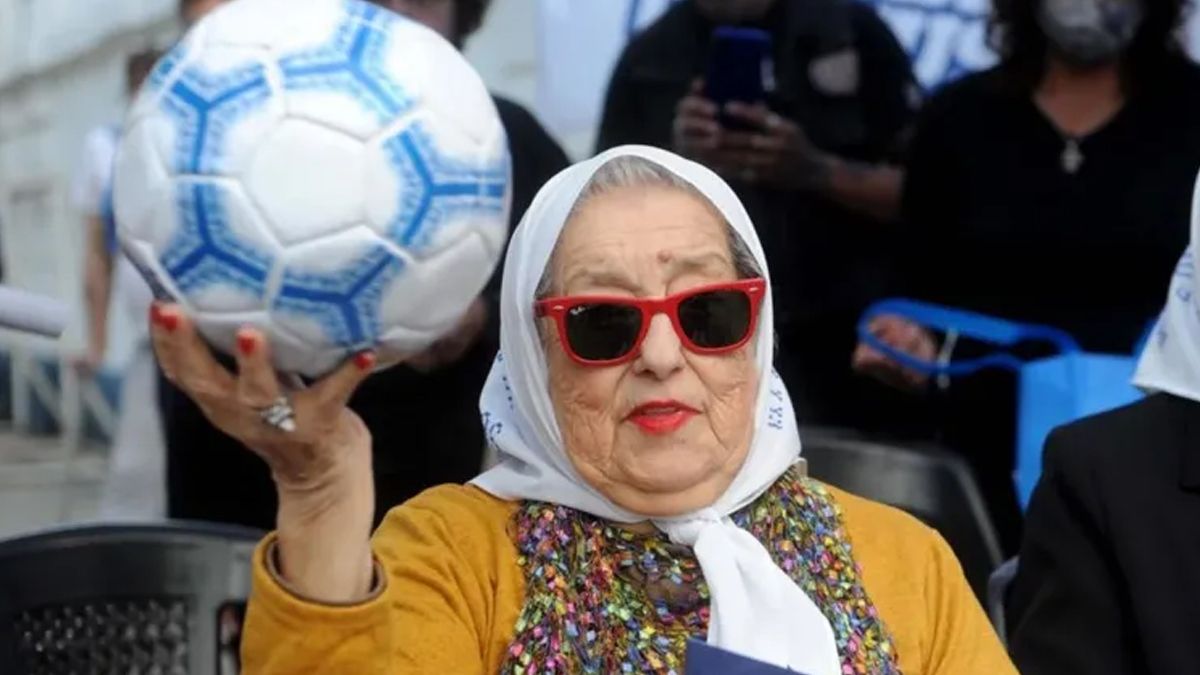 Hebe de Bonafini falleció durante las primeras horas del domingo.