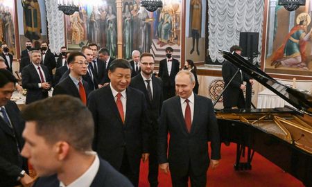 En la cumbre, Xi Jinping y Vladimir Putin buscaron demostrar unidad ante las potencias occidentales. En la cumbre, Xi Jinping y Vladimir Putin buscaron demostrar unidad ante las potencias occidentales.