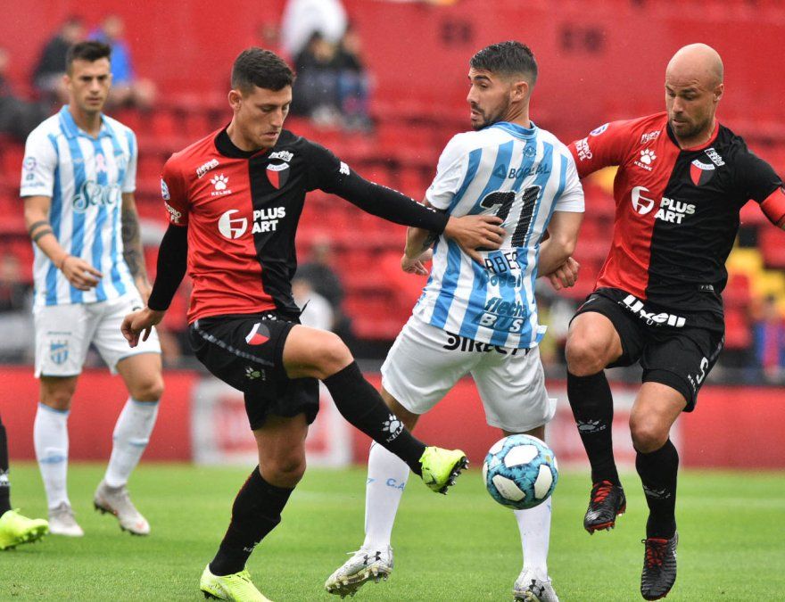 Colón cayó ante Atlético Tucumán y se prepara para viajar a Paraguay