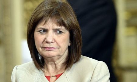 ?no hubo narcotraficantes ni una interna policial, aca sucedio algo dentro del vehiculo de valdes?, revelo bullrich por aire de santa fe