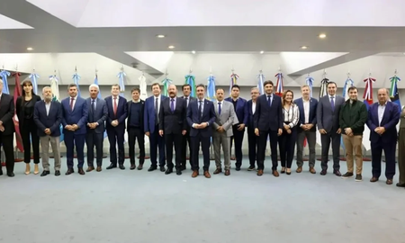 Unión por la Patria, Democracia para Siempre, Encuentro Federal, pidieron la sesión especial. Unión por la Patria, Democracia para Siempre, Encuentro Federal, pidieron la sesión especial.