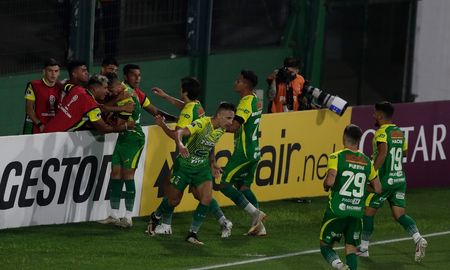 El Halcón lo perdía y pudo empatarlo como local, en la ida de los octavos de final ante Vasco Da Gama. El ganador irá contra el que salga de la llave entre Unión y Bahía. El Halcón lo perdía y pudo empatarlo como local, en la ida de los octavos de final ante Vasco Da Gama. El ganador irá contra el que salga de la llave entre Unión y Bahía.