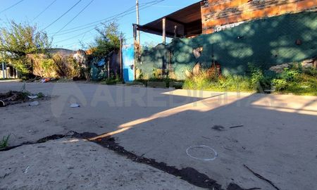 Domingo violento en Rosario: tres personas murieron producto de una balacera en Villa Banana y un joven de 18 falleció tras un ataque a tiros a una vivienda. Domingo violento en Rosario: tres personas murieron producto de una balacera en Villa Banana y un joven de 18 falleció tras un ataque a tiros a una vivienda.