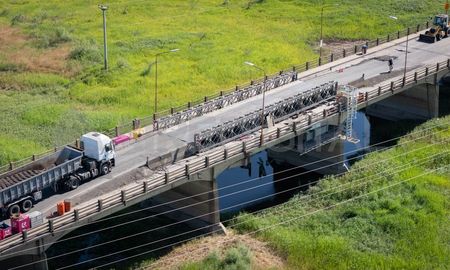El proceso de reparación integral del Puente Carretero Santa Fe-Santo Tomé entró en su etapa final. El proceso de reparación integral del Puente Carretero Santa Fe-Santo Tomé entró en su etapa final.