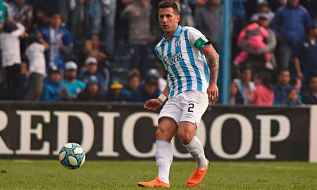 bruno bianchi es nuevo jugador de colon: firma por tres anos bruno bianchi es nuevo jugador de colon: firma por tres anos