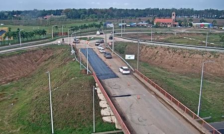 La obra del intercambiador de la autopista a la altura de Santo Tomé ya alcanzó el 95%. La obra del intercambiador de la autopista a la altura de Santo Tomé ya alcanzó el 95%.
