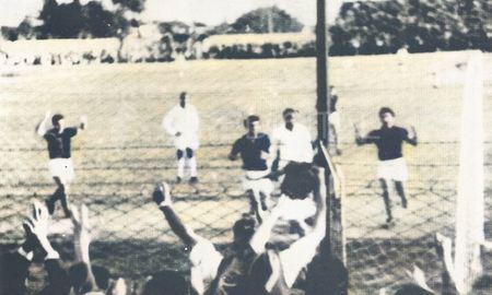 El gol del empate del Club Atlético Colón ante Santos el 10 de mayo de 1964, por parte de Fernando López a los 6 minutos del segundo tiempo. Comenzaba la epopeya. El gol del empate del Club Atlético Colón ante Santos el 10 de mayo de 1964, por parte de Fernando López a los 6 minutos del segundo tiempo. Comenzaba la epopeya.