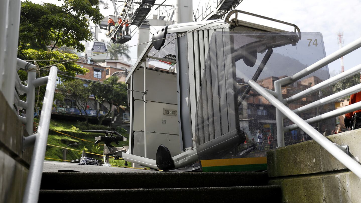 Un teleférico se desprendió en Medellín