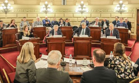 Ante el nuevo escenario institucional, resulta clave establecer cuáles son los mecanismos que contemplará la Carta Magna para el control y remoción de los jueces y fiscales.&nbsp;