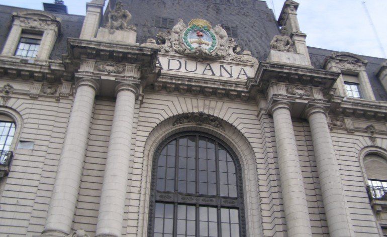 Aduana habilita el cambio de destino para las exportaciones a Rusia