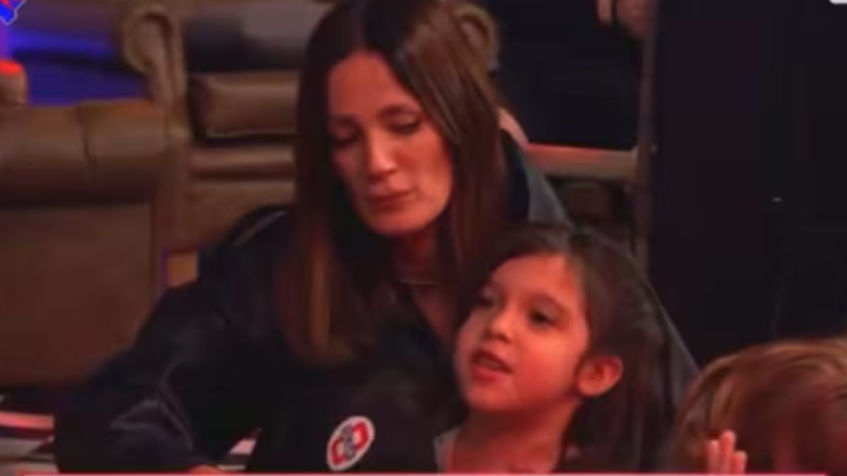 La conductora aclaró en sus redes sociales que la menor que criticó al presidente no pertenece a su familia.