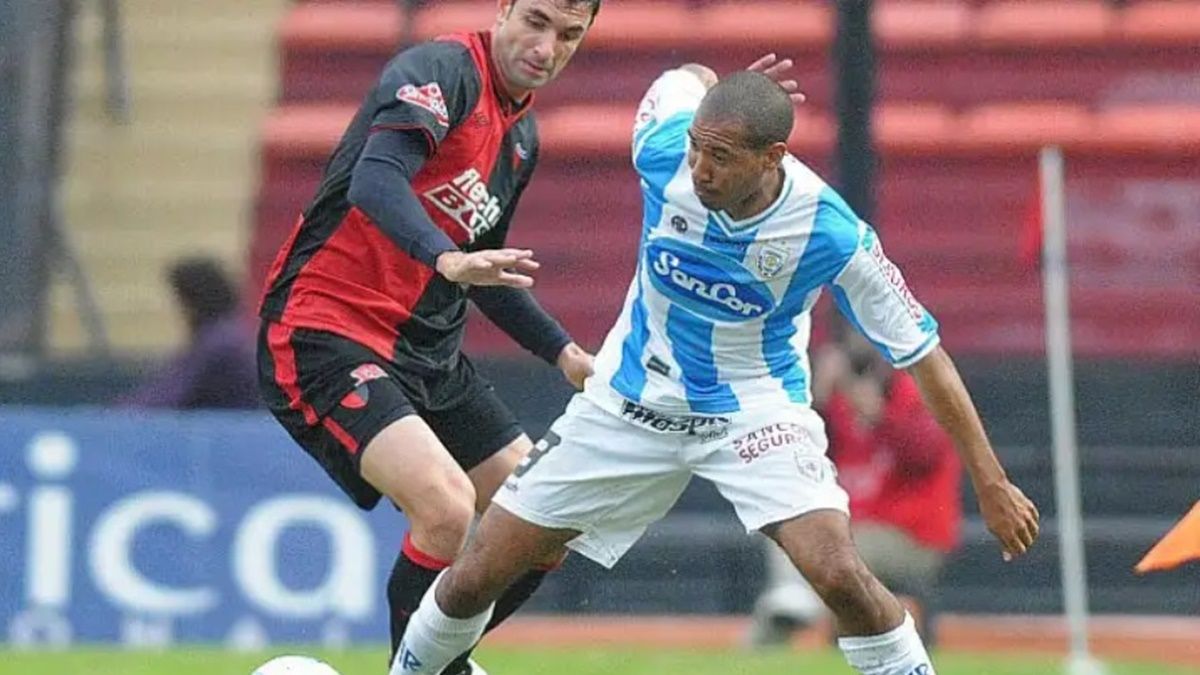 Con dos goles de Emmanuel Gigliotti, Colón le ahogó el triunfo a Atlético Rafaela ese 9 de abril de 2013. Con dos goles de Emmanuel Gigliotti, Colón le ahogó el triunfo a Atlético Rafaela ese 9 de abril de 2013.