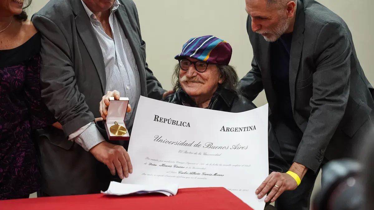 Charly García ya es Doctor Honoris Causa de la UBA.