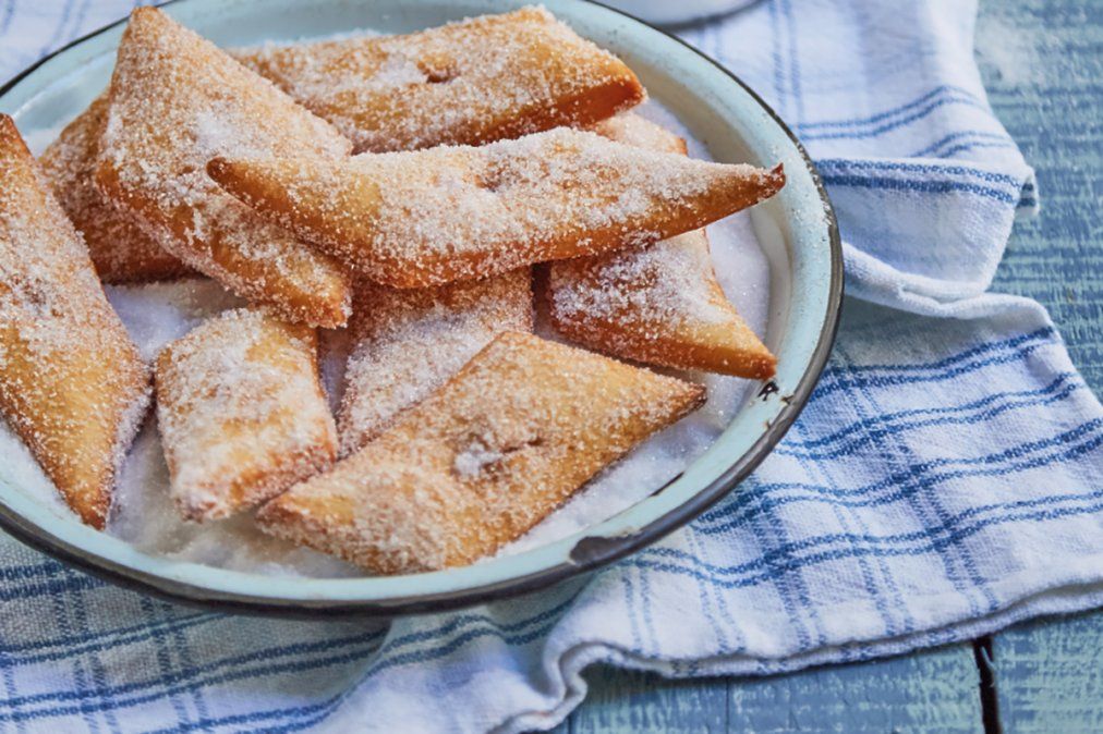 Tortas fritas con az&uacute;car