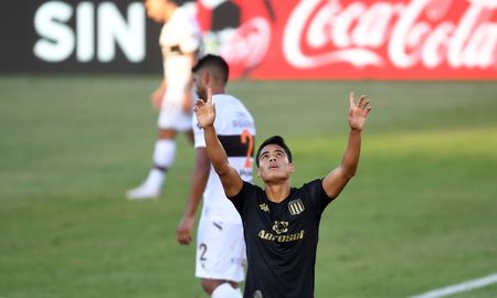 Racing derrotó 2-0 a Platense y sumó su segundo triunfo consecutivo en la Copa de la Liga. Racing derrotó 2-0 a Platense y sumó su segundo triunfo consecutivo en la Copa de la Liga.
