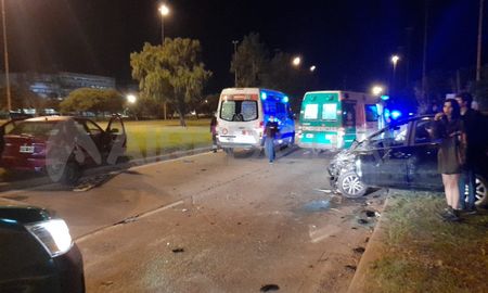 No sólo son recurrentes los choques en la ruta 168, sino que además muchas son colisiones de fuerte impacto. No sólo son recurrentes los choques en la ruta 168, sino que además muchas son colisiones de fuerte impacto.
