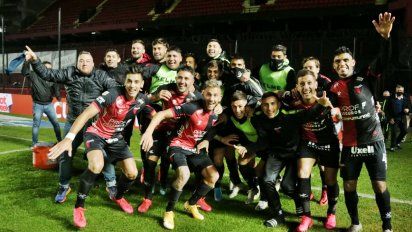 ¿Cómo le fue a Colón con Diego Abal como árbitro? Los antecedentes en la previa ante Independiente