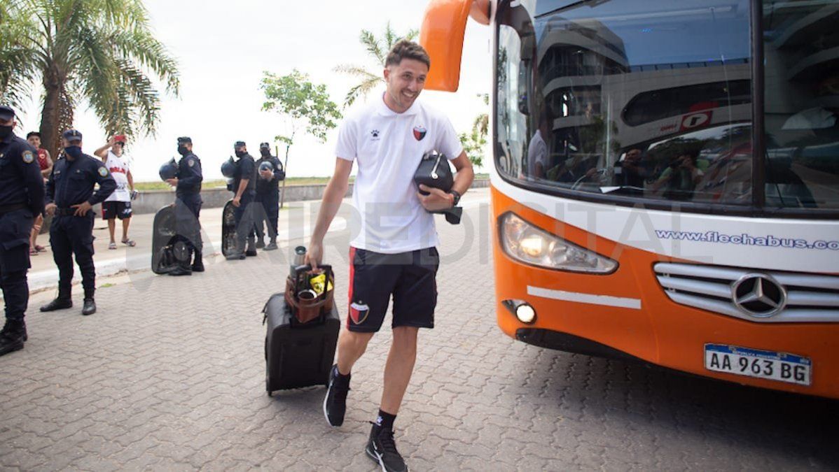 El equipo ya se encuentra en vestuario visitante del Estadio Unico de Santiago del Estero.
