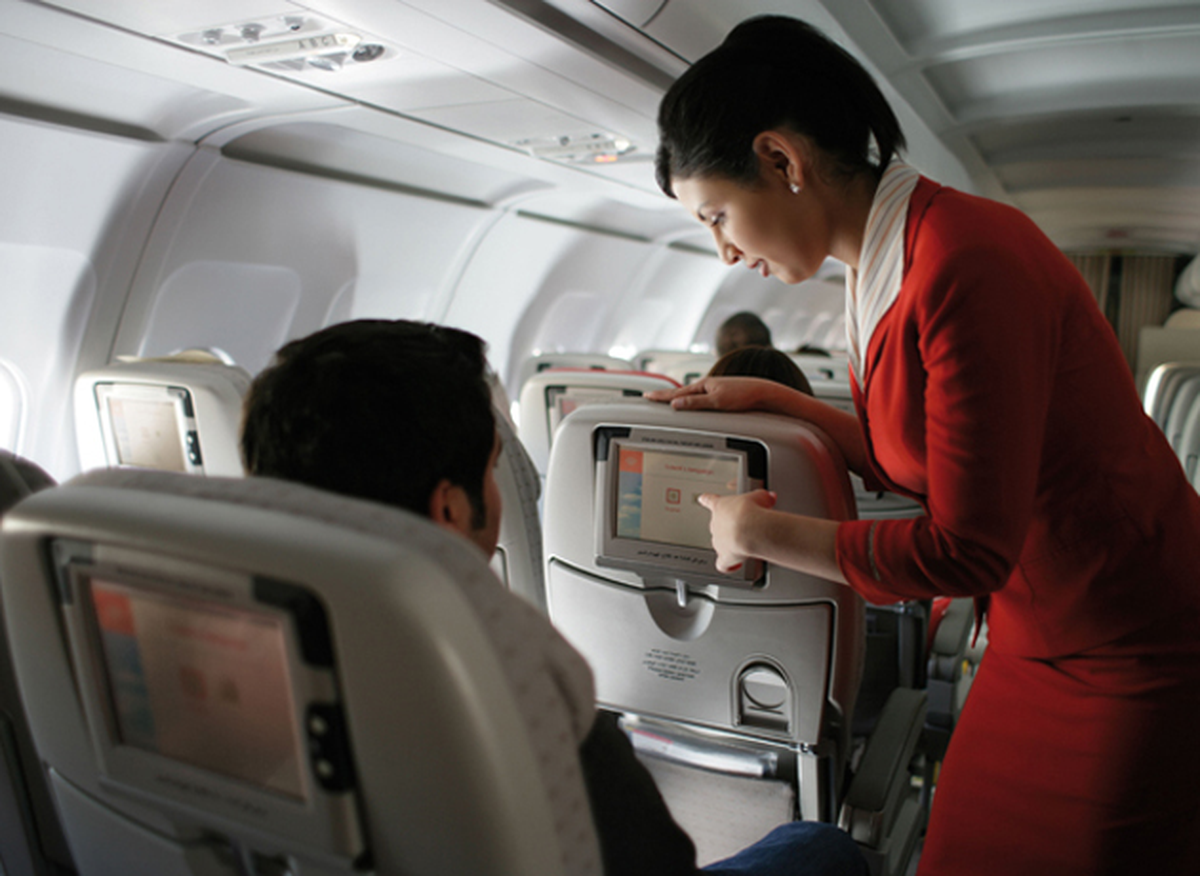 Hay algunas carreras que te permiten trabajar y recorrer el mundo. Hay algunas carreras que te permiten trabajar y recorrer el mundo.