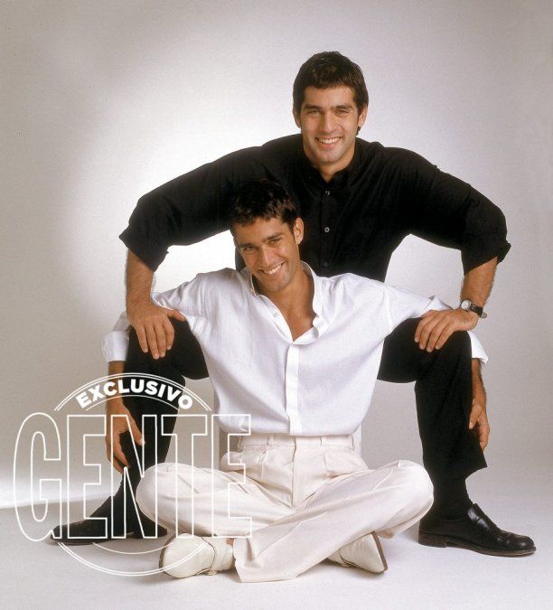 Juan Castro junto a su hermano Mariano.