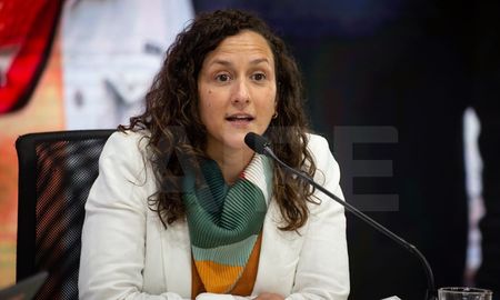 Laura Mondino describió a la campaña que finaliza como una experiencia muy linda y satisfactoria y valoró especialmente el acompañamiento de los vecinos. Laura Mondino describió a la campaña que finaliza como una experiencia muy linda y satisfactoria y valoró especialmente el acompañamiento de los vecinos.