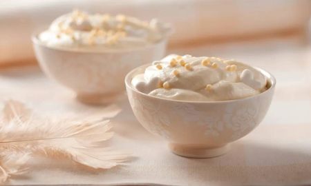 Mousse de chocolate blanco, by Maru Botana. Mousse de chocolate blanco, by Maru Botana.