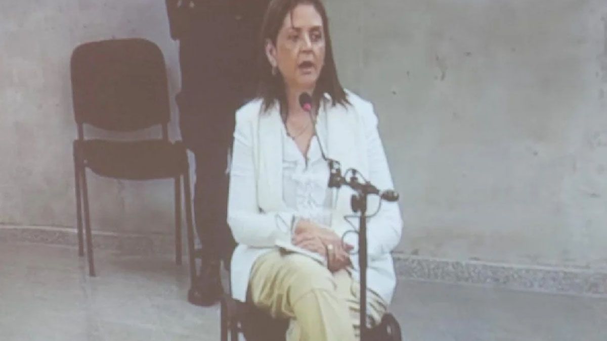 Este miércoles declaró Adriana Moralez, una de las once acusadas, y remarcó que hubo una "mano asesina". Este miércoles declaró Adriana Moralez, una de las once acusadas, y remarcó que hubo una "mano asesina".