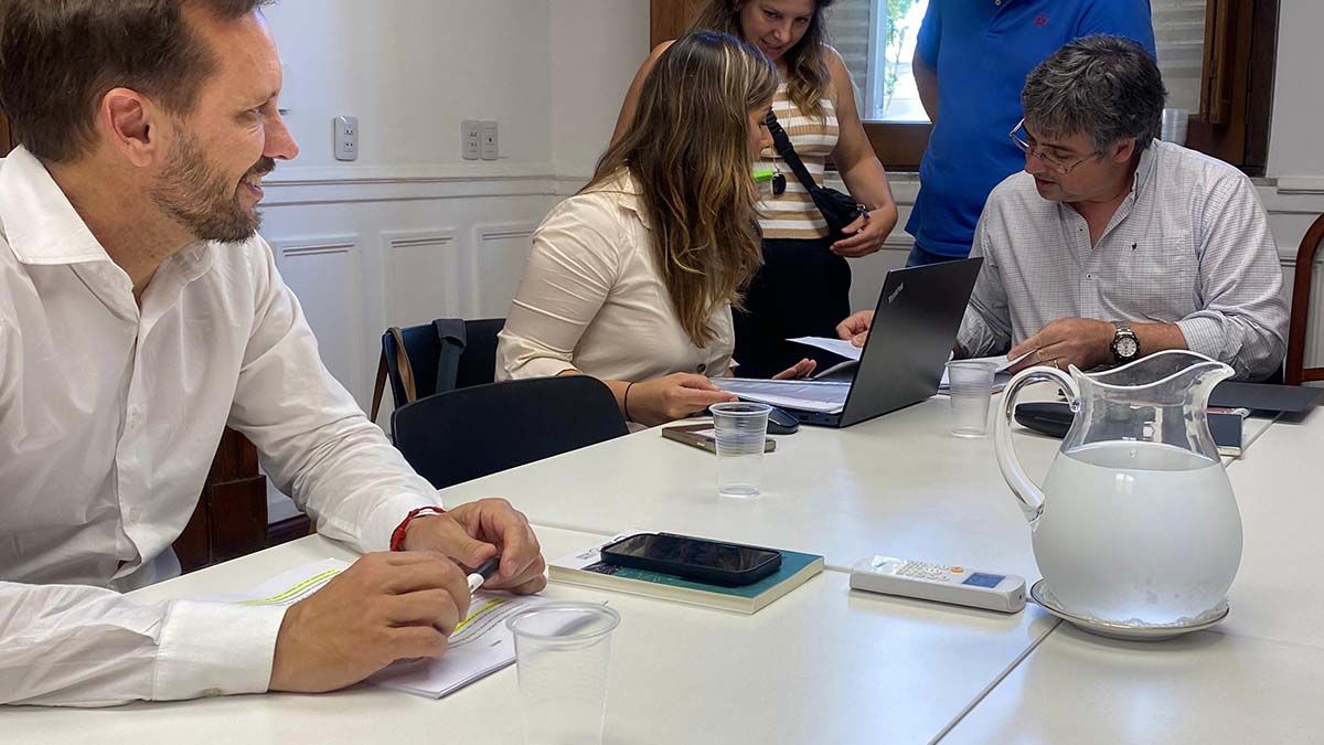 También se corregirán aspectos de las leyes de Servicio Penitenciario, de desfederalización de la venta de estupefacientes, de juicios por jurados y de ejecución de la pena privativa de la libertad. También se corregirán aspectos de las leyes de Servicio Penitenciario, de desfederalización de la venta de estupefacientes, de juicios por jurados y de ejecución de la pena privativa de la libertad.