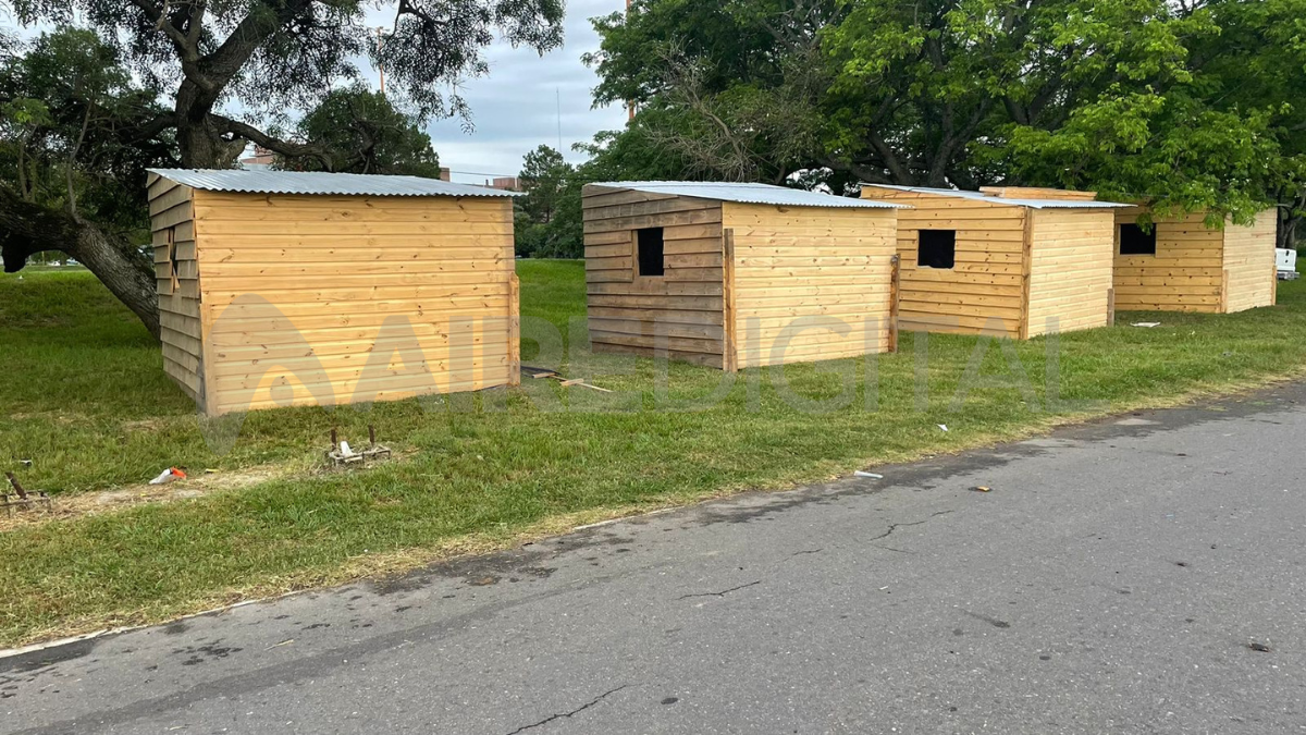 Desde el municipio confirmaron que hasta el momento se trasladó a 14 familias de la Vuelta del Paraguayo. Desde el municipio confirmaron que hasta el momento se trasladó a 14 familias de la Vuelta del Paraguayo. 