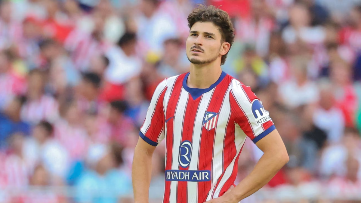 Julián Álvarez, en el centro de la disputa entre Atlético de Madrid y Barcelona