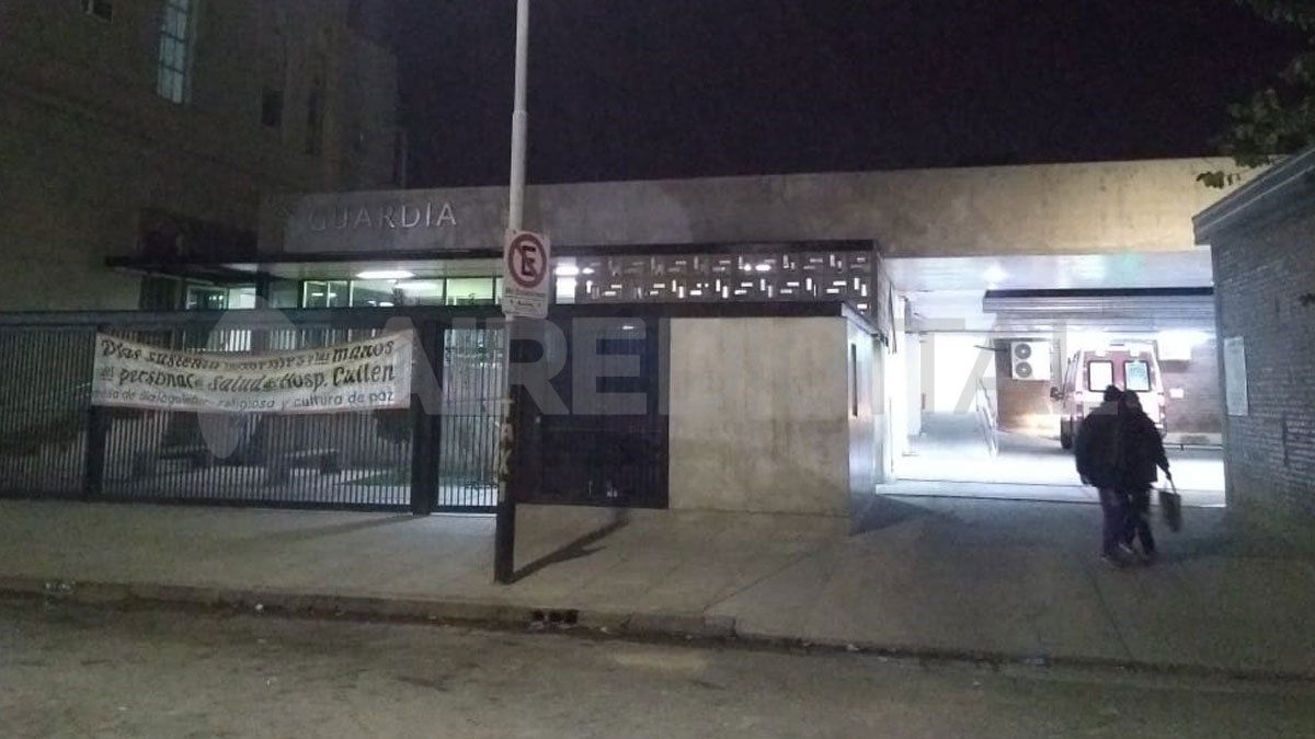 Los dos taxistas fueron asistidos en el Hospital Cullen.