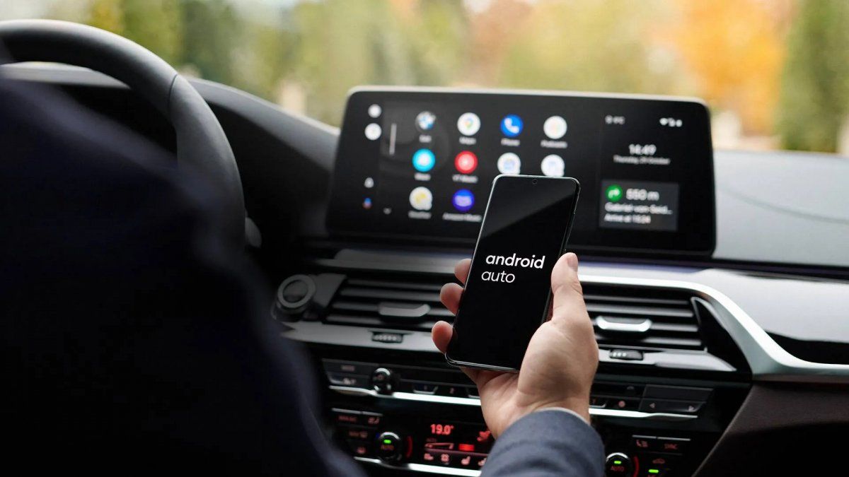Android Auto sigue sumando más opciones para competirle a Apple Car Play.