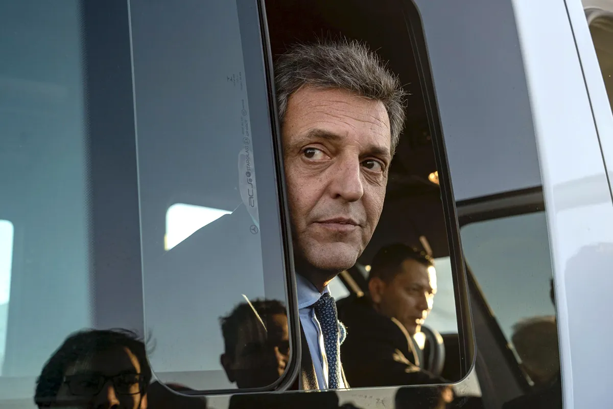 Tras la derrota en el balotaje, Sergio Massa se reúne con su equipo para revisar la agenda futura Tras la derrota en el balotaje, Sergio Massa se reúne con su equipo para revisar la agenda futura