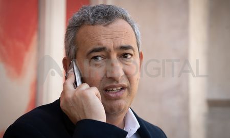A los que tienen el poder de parar la droga, les pedimos que lo hagan, reclamó el intendente de Rosario. A los que tienen el poder de parar la droga, les pedimos que lo hagan, reclamó el intendente de Rosario.