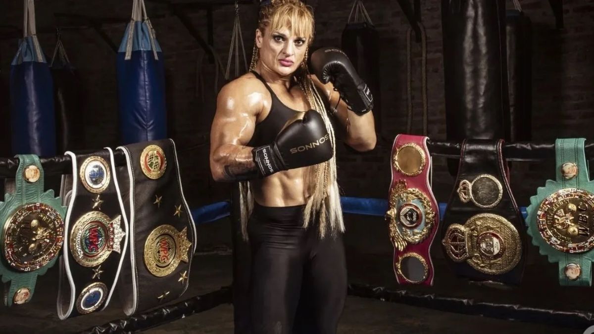 Proponen que el Microestadio del CARD lleve el nombre de Alejandra Locomotora Oliveras