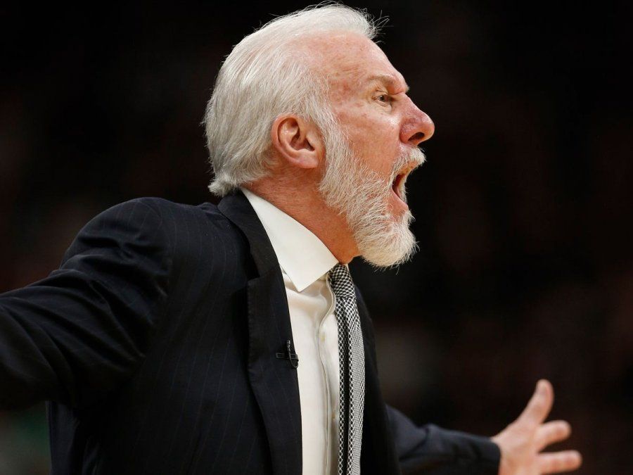 El entrenador de San Antonio Spurs
