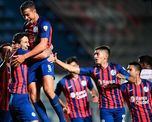 San Lorenzo venció a Universidad de Chile y avanzó a la fase 3 de la Copa Libertadores donde enfrentará al Santos de Ariel Holan. San Lorenzo venció a Universidad de Chile y avanzó a la fase 3 de la Copa Libertadores donde enfrentará al Santos de Ariel Holan.