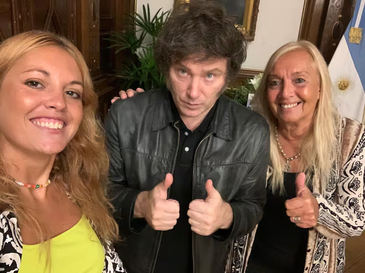 Marcela Podestá Costa junto a Javier Milei en la Casa Rosada. Marcela Podestá Costa junto a Javier Milei en la Casa Rosada.
