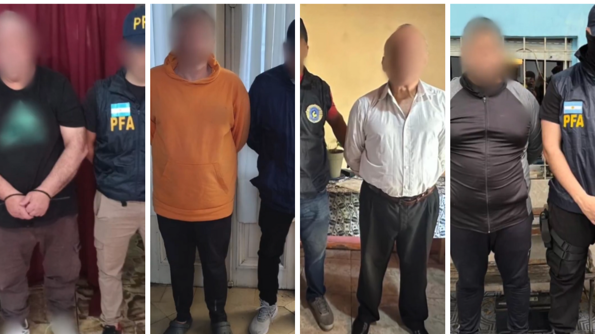 Los cuatro detenidos tras la venta de dolares falsos en Recoleta.